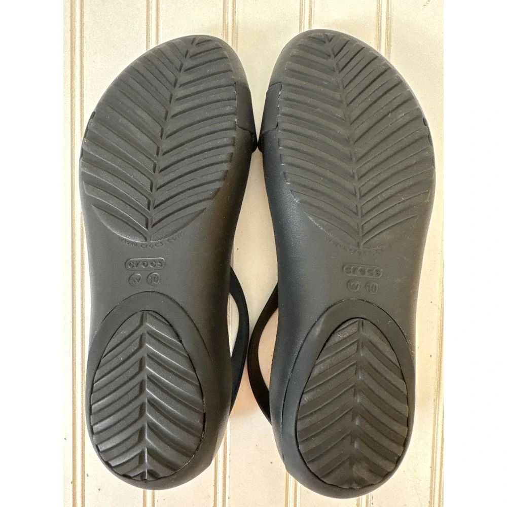 Crocs Serena Sandal Women's Size W 10 Black Strappy Lightweight Comfort Gorpcore